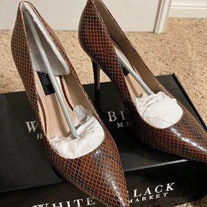 White House Black Market Brown Snake Print Heels Size 7